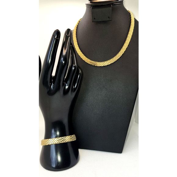 Jewelry - Vintage Gold Italian Mesh Chain Style Necklace & Bracelet Set